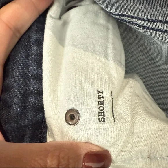 6397 Short Baggy‎ Fit Jeans Button Fly Size 27