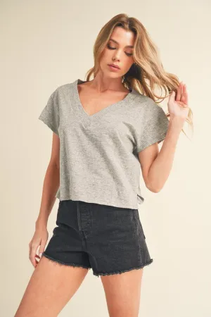 Aemi   Co Side Slit V-Neck Short Sleeve Cropped T-Shirt S-L