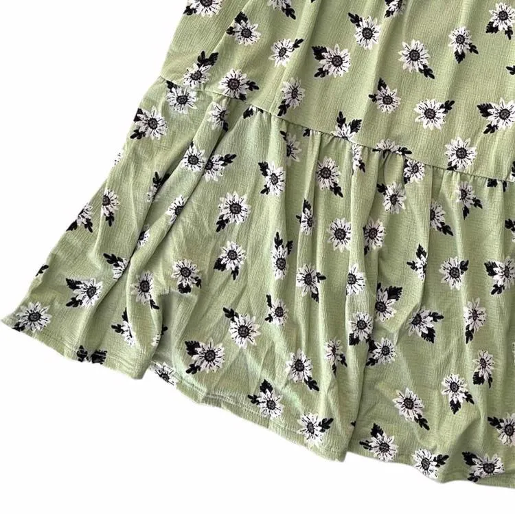 Ariel - Green White Daisies