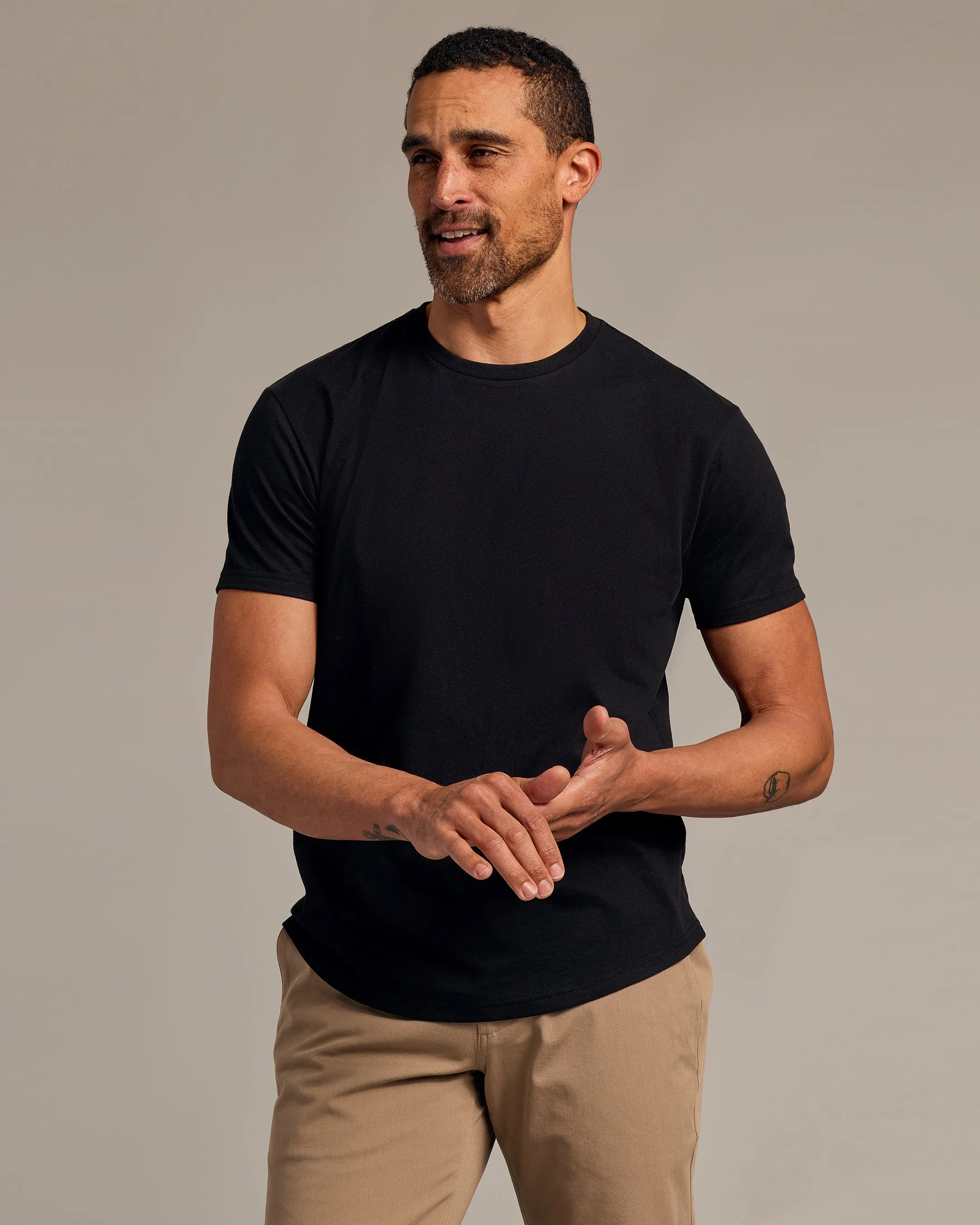 Black Short Sleeve Curved Hem Crew
