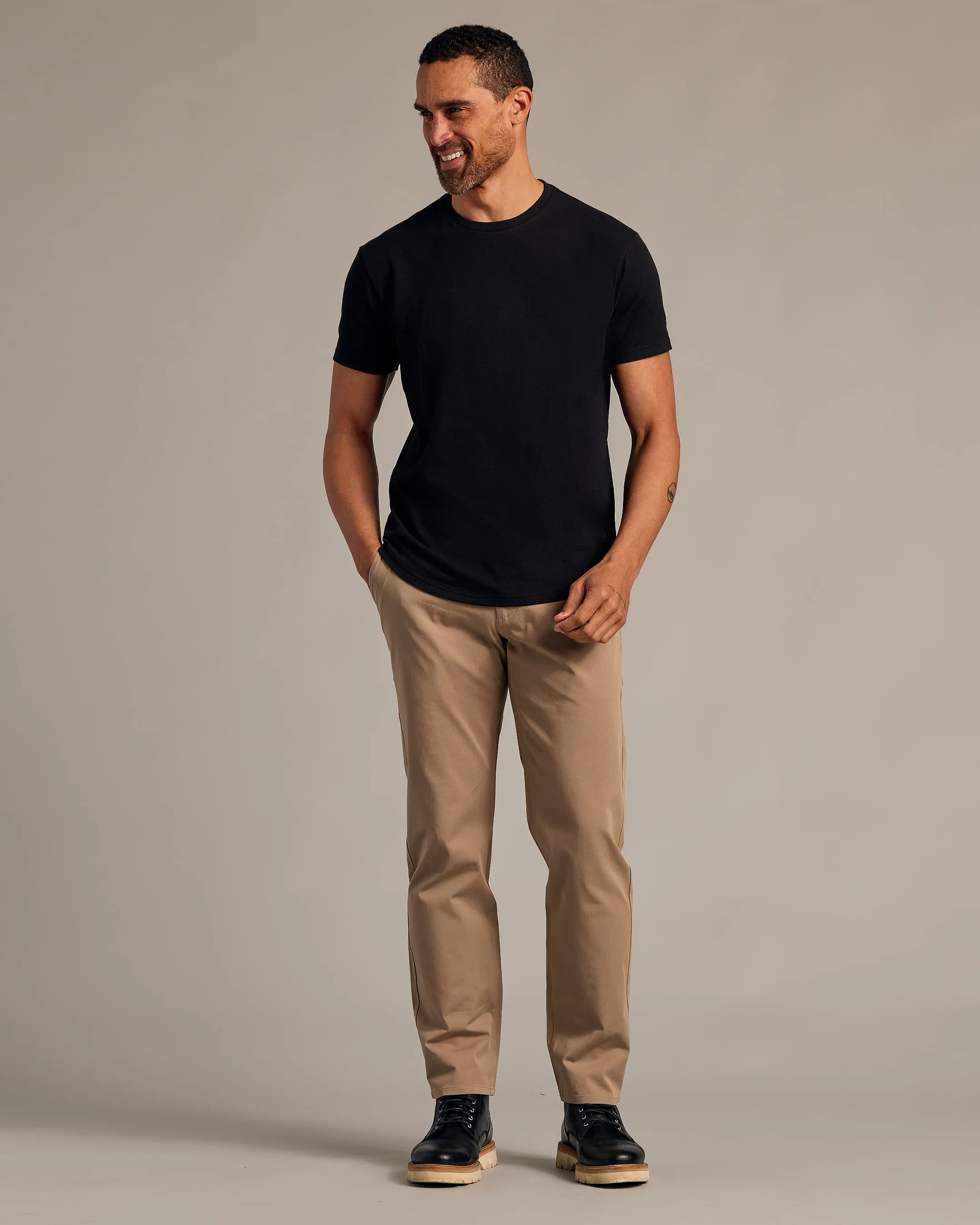 Black Short Sleeve Curved Hem Crew