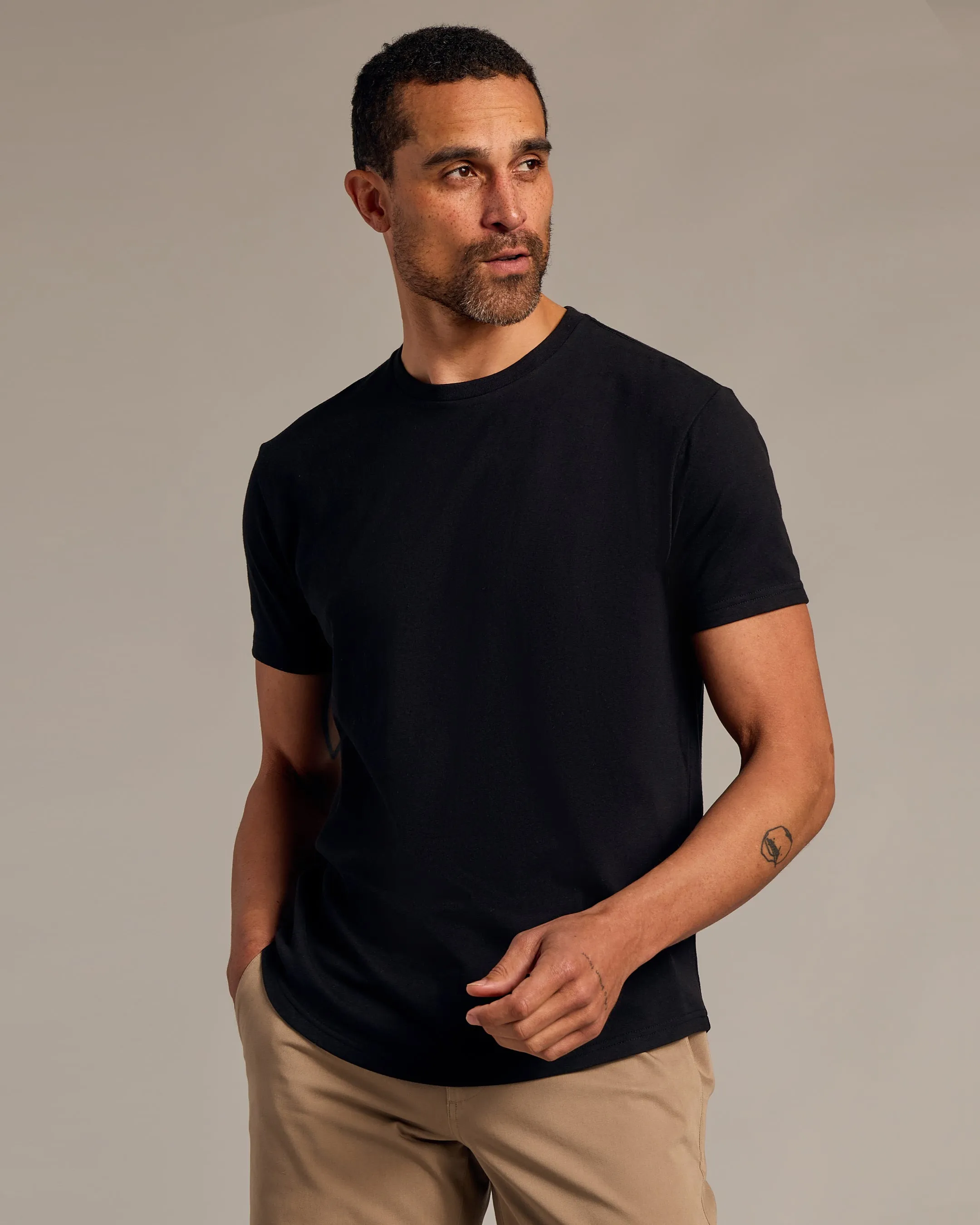 Black Short Sleeve Curved Hem Crew
