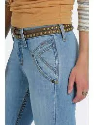 Cinch Women’s HANNAH Light Bareback Flare Leg Jean