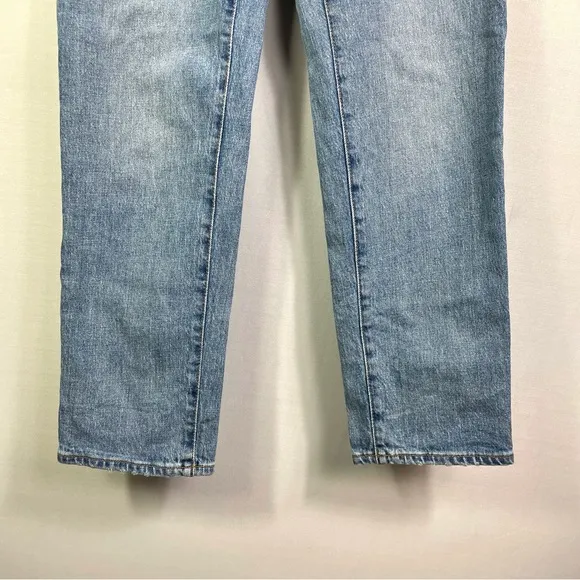Classic Straight Jeans in Meadowland Wash