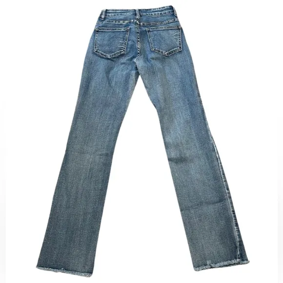 Coco   Carmen EverStretch Straight Jeans | Med Light Blue Wash | Size Small
