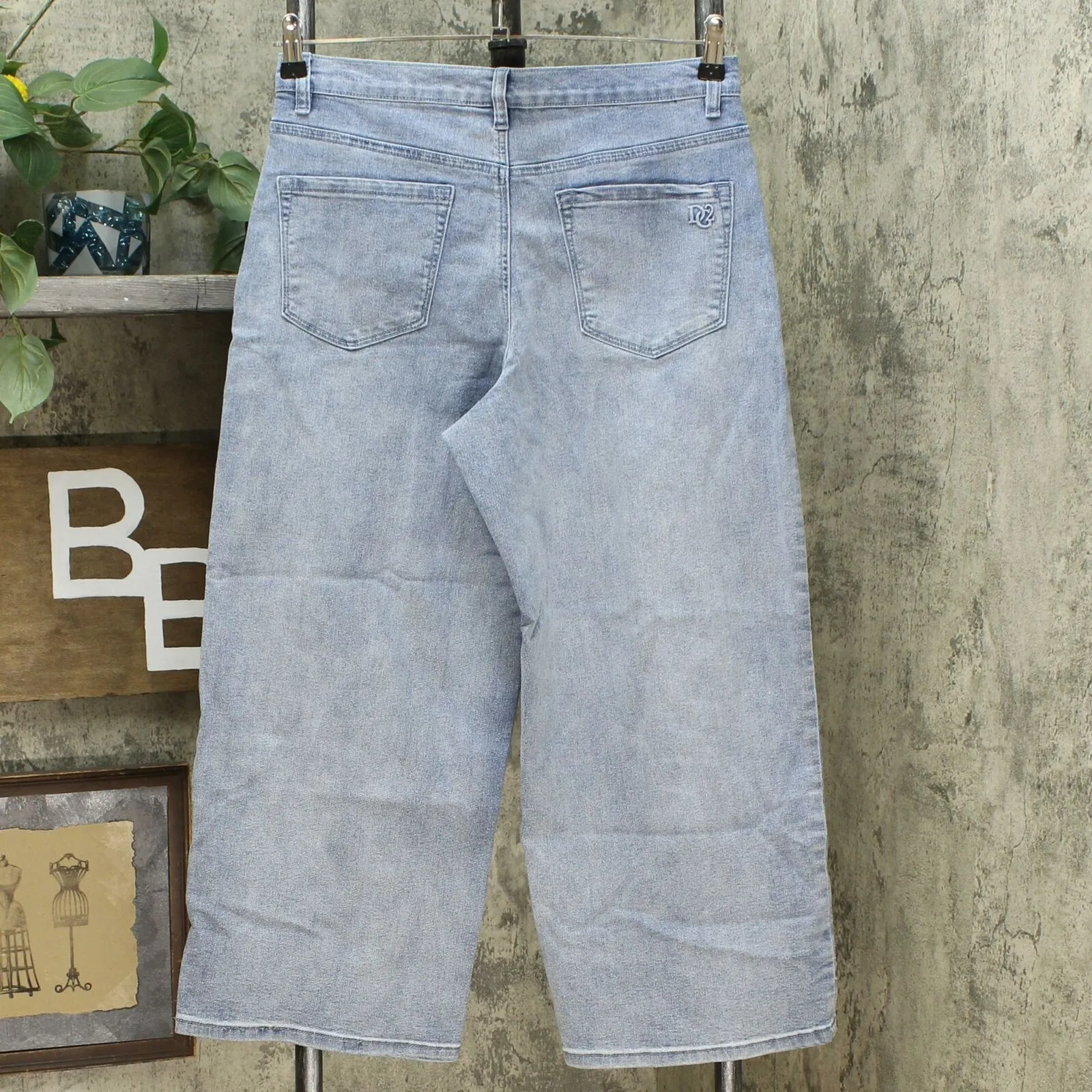 DG2 by Diane Gilman Women's Classic Stretch Needle Punch Cropped Wide Leg Jeans