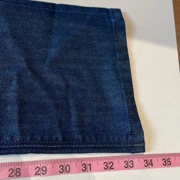 DL1961 Cindy Slim, Boot Cut Jeans, 4 Way Stretch, Dark Rinse, Size 28