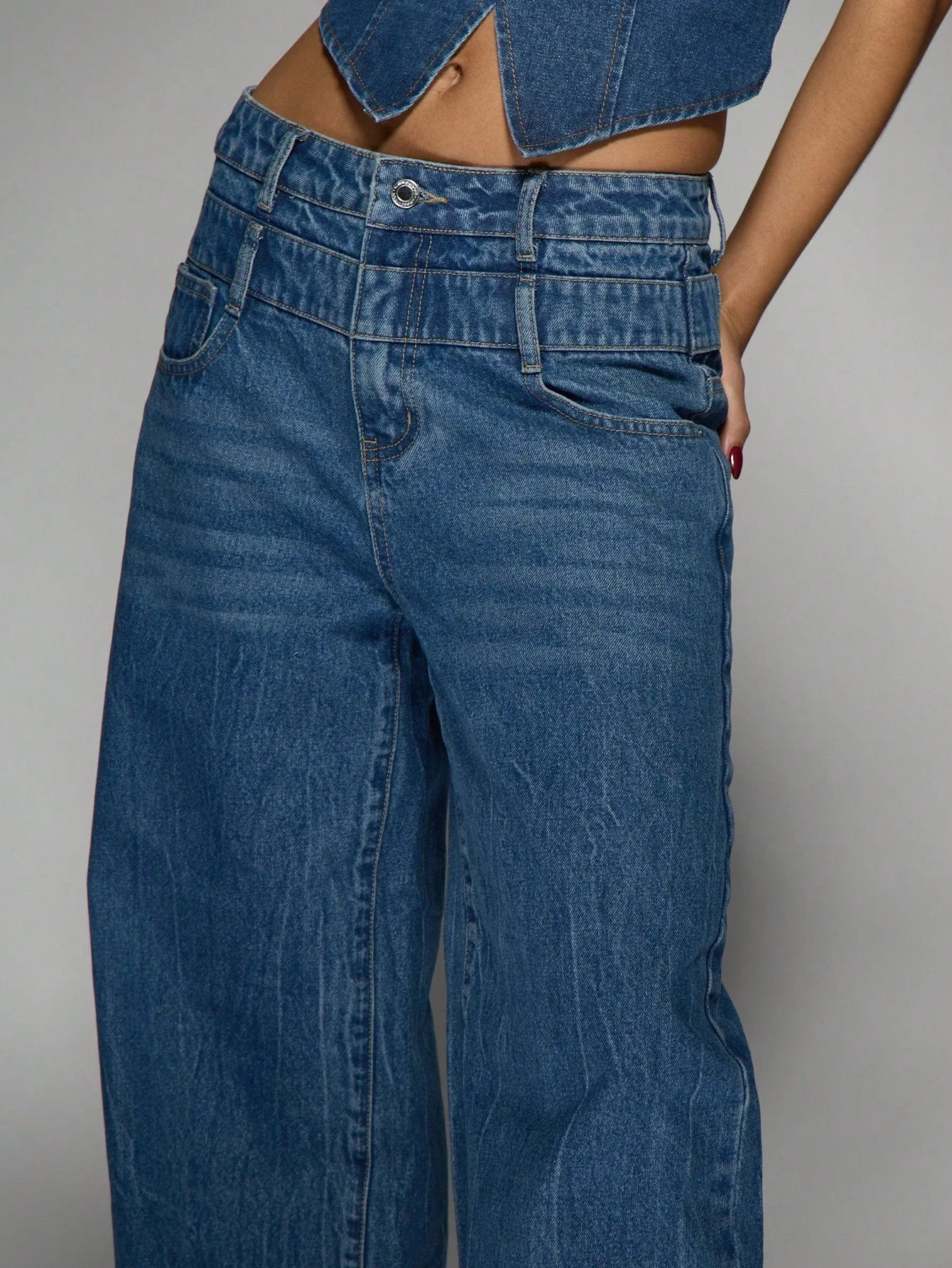 Double Waistband Baggy Jeans – Trendy Loose-Fit Denim for Effortless Style