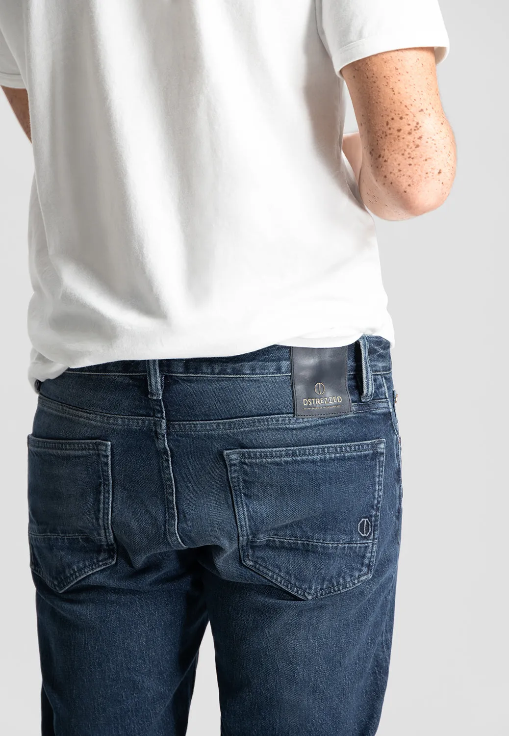 DSTREZZED GENT D LOOSE TAPERED DENIM JEAN 551270