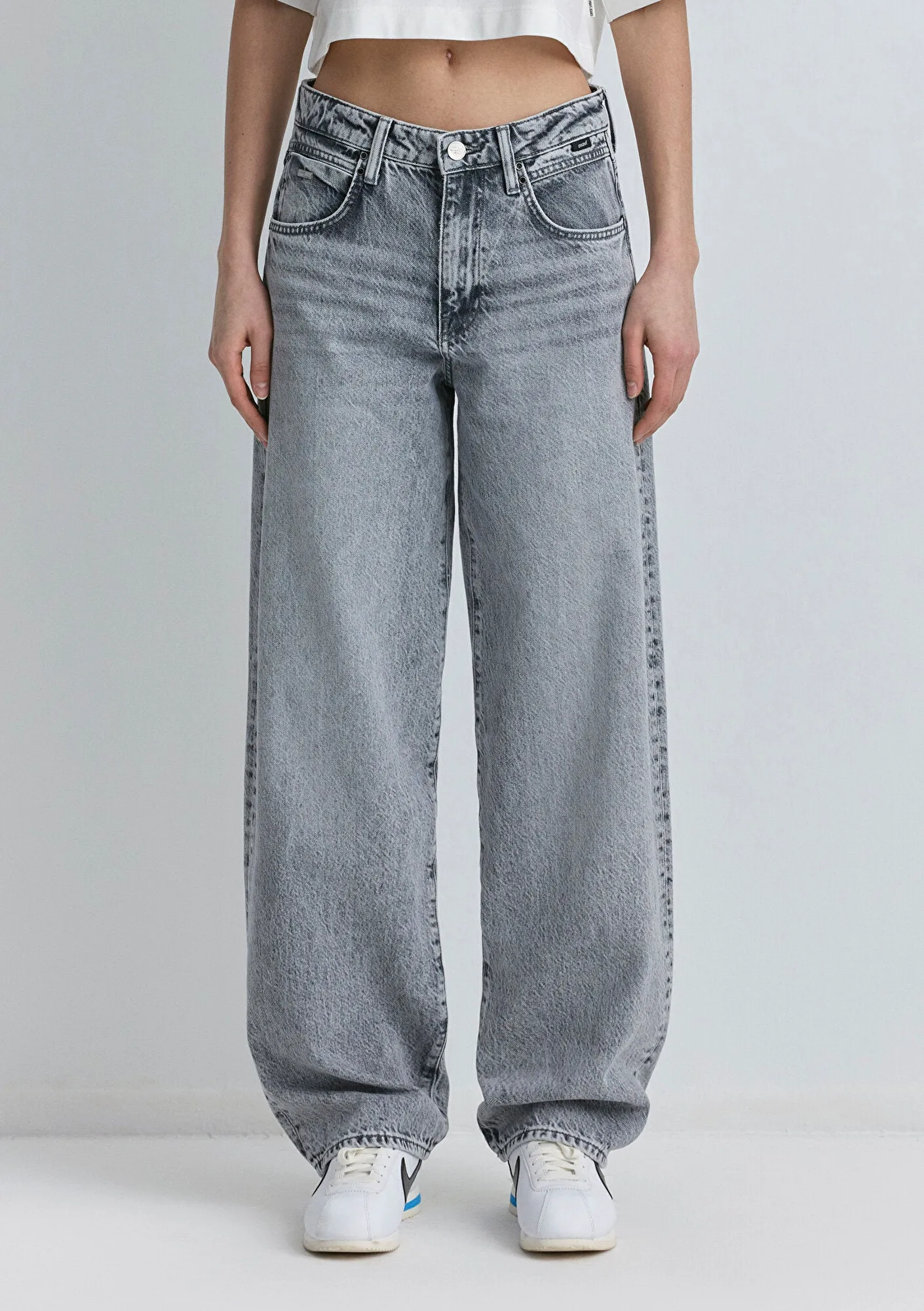Ella Light Smoke Iconic Jean Pants