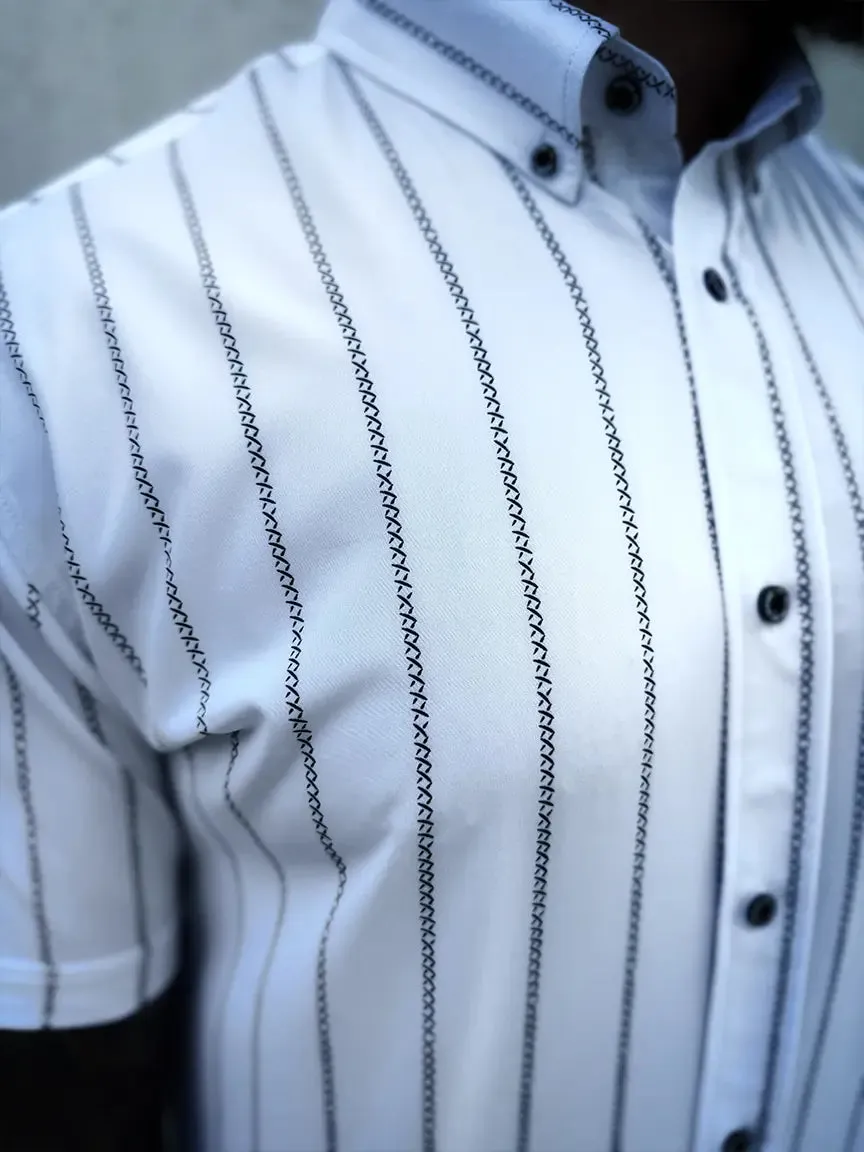 ESSENTIAL WHITE SNITCHES GET STITCHES BUTTON UP