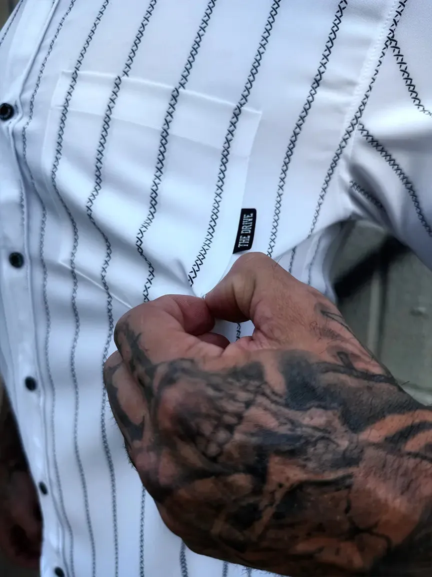 ESSENTIAL WHITE SNITCHES GET STITCHES BUTTON UP