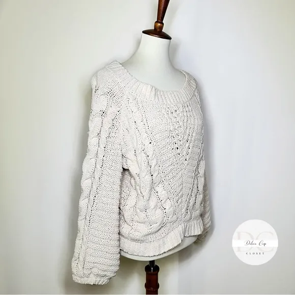 EXPRESS Cream Knit Sweater S
