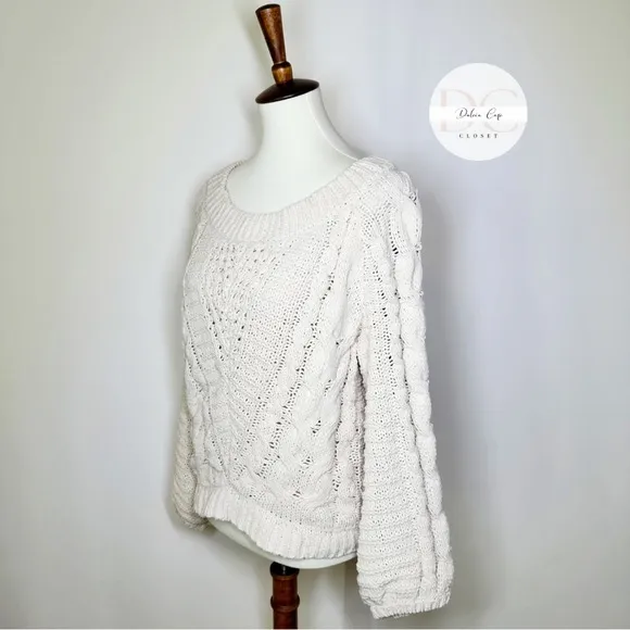 EXPRESS Cream Knit Sweater S