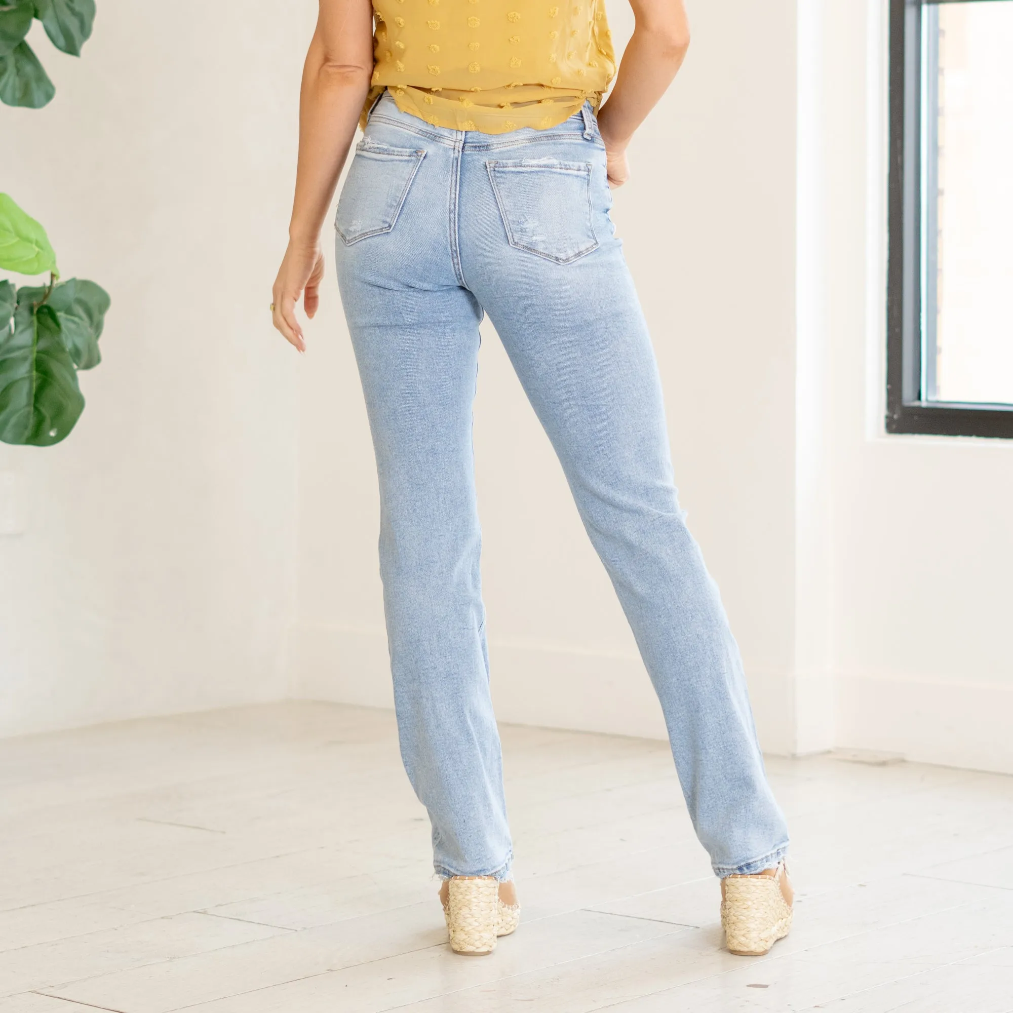 Finesse High Rise Straight Leg