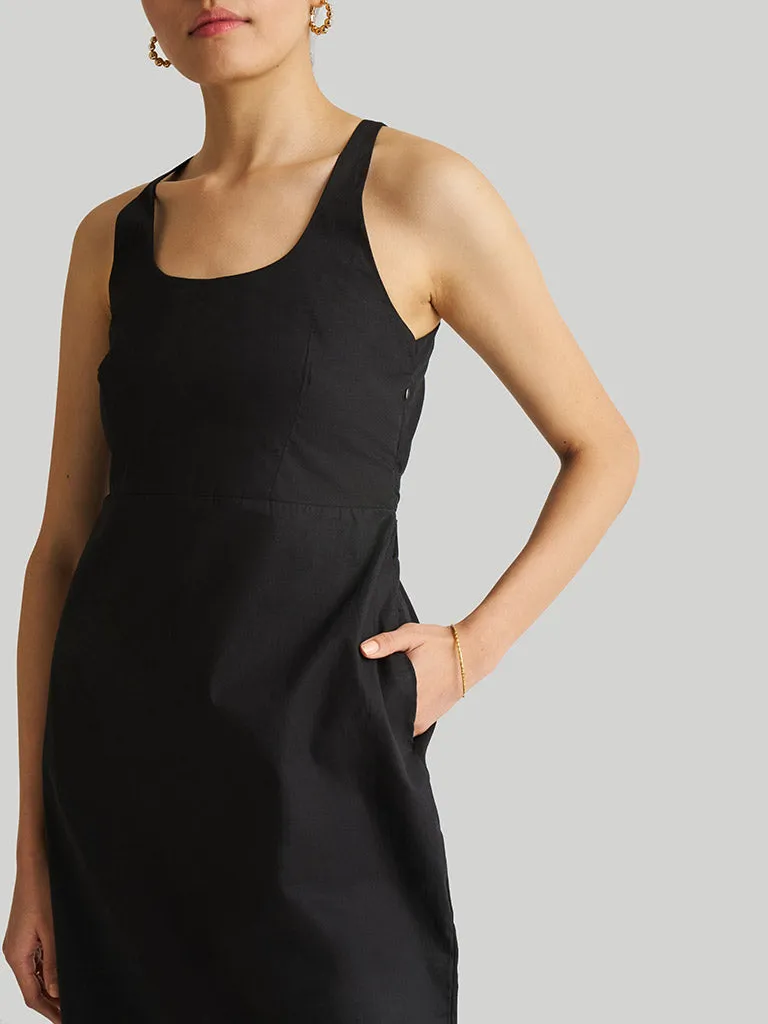 Fitted Knee Length Black Dress
