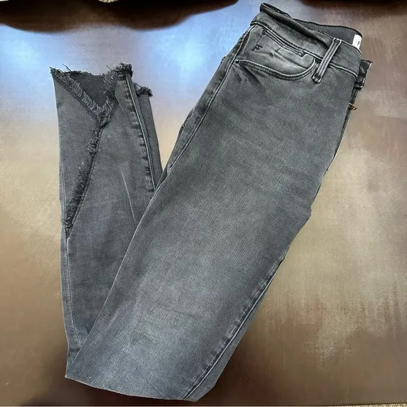 FRAME DENIM Le High SkinnyBlack/Gray Denim Raw Hem