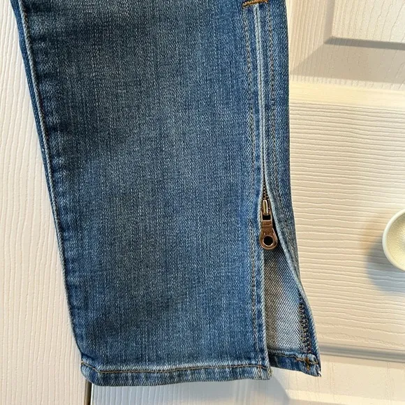 Frame Le Boy jeans. Size 25