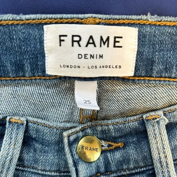 Frame Le Boy jeans. Size 25