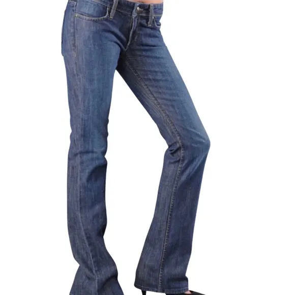 Habitual Jeans With Signature Maltese Cross Back Pocket Detail NEW WITH TAGS.