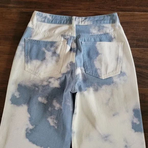 JADED London Cloud Print Boyfriend Fit Baggy Loose High Waist Denim Jeans Siz 26