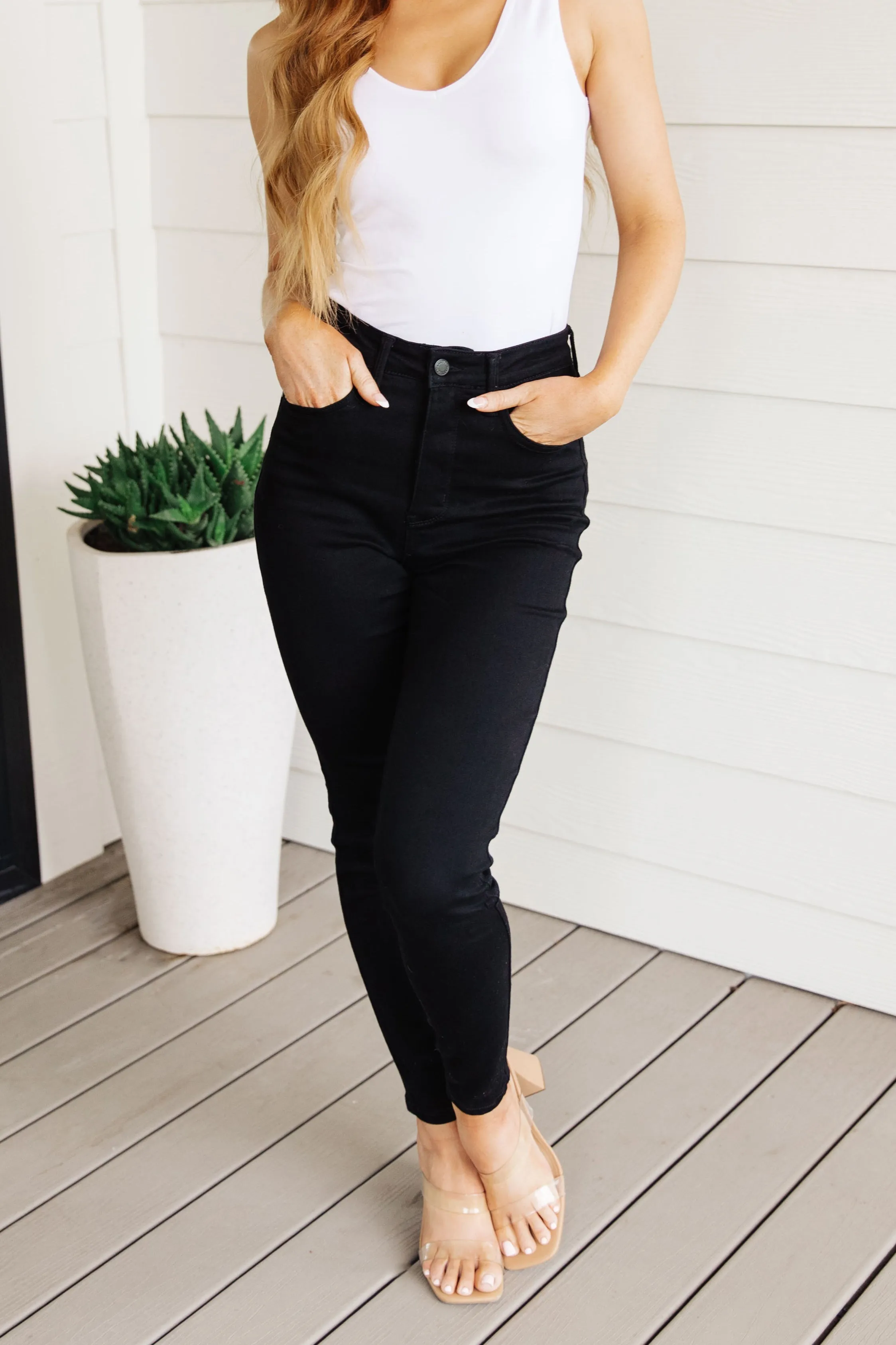 JUDY BLUE Audrey High Rise Control Top Classic Skinny Jeans in Black