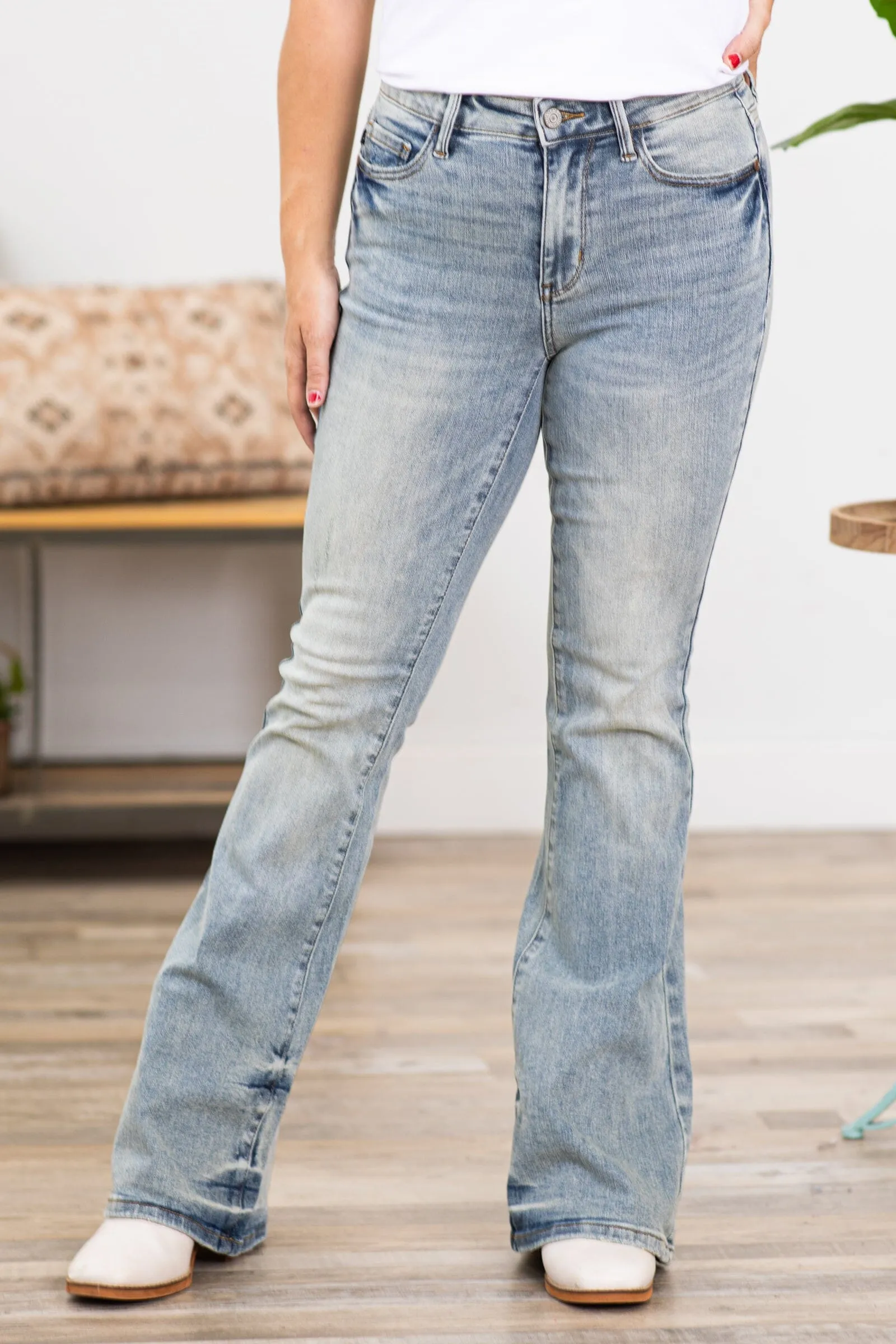 Judy Blue Light Washed Tinted Flare Jeans