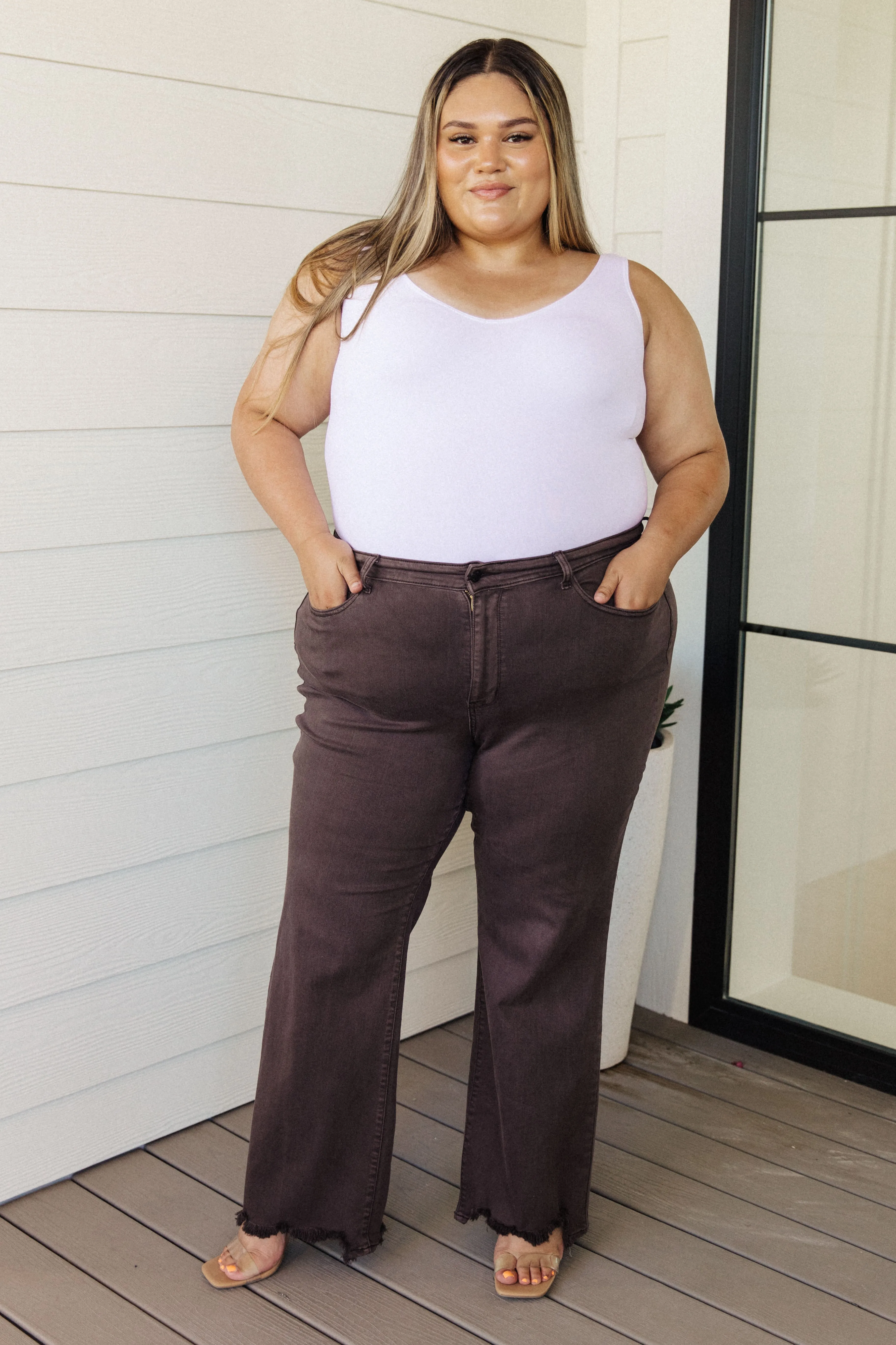 JUDY BLUE Sybil High Rise Frayed Hem 90's Straight Jeans in Brown
