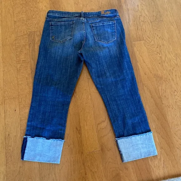Kut from the Kloth cropped jeans🌊