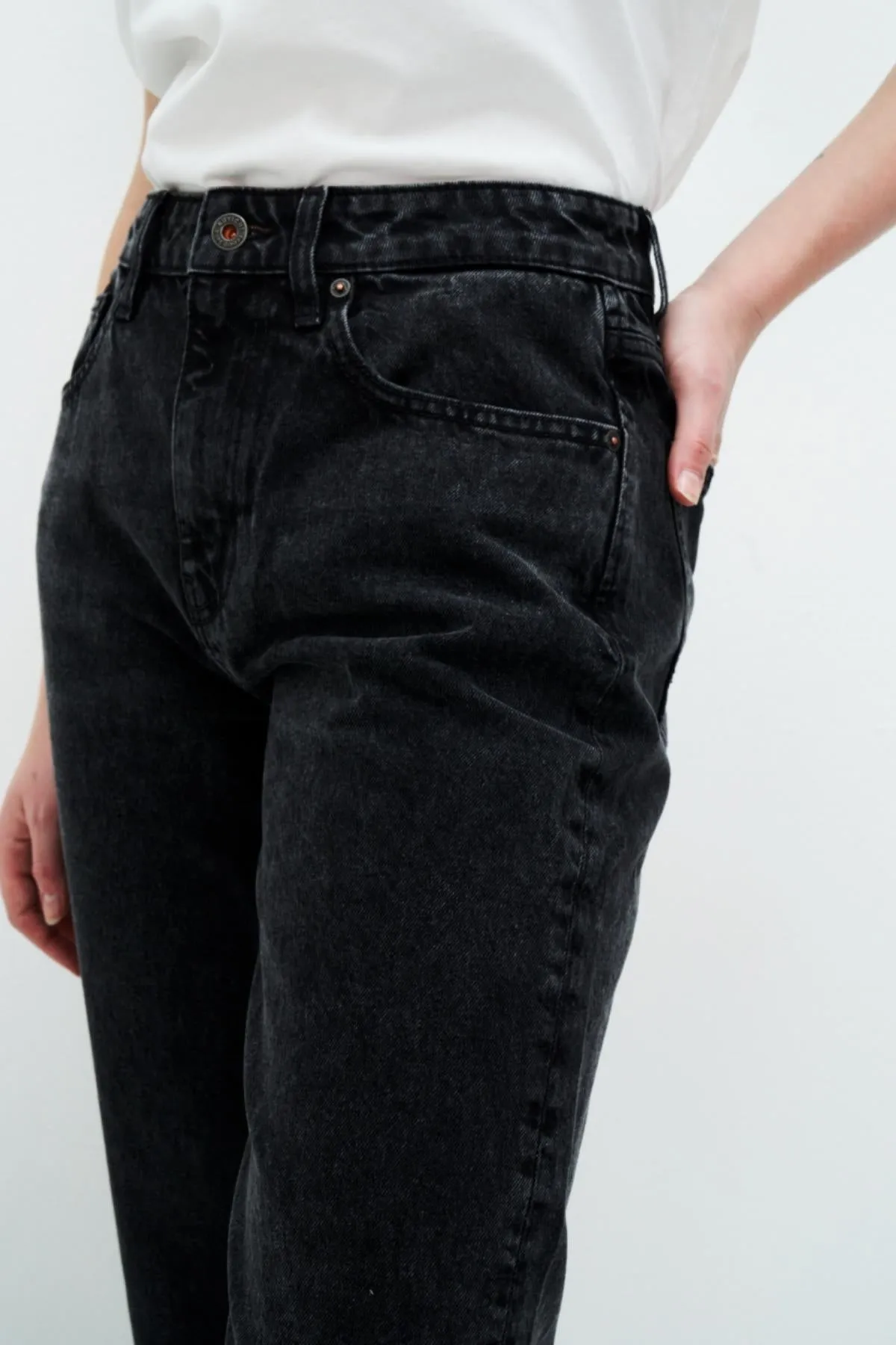 KUYICHI Jeans Nora loose tapered vintage grey