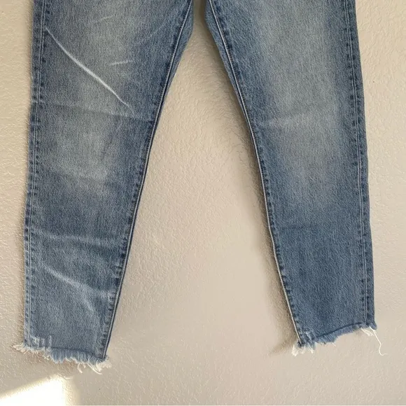 Levi’s Premium Wedgie Frayed Hem Light Wash Jeans