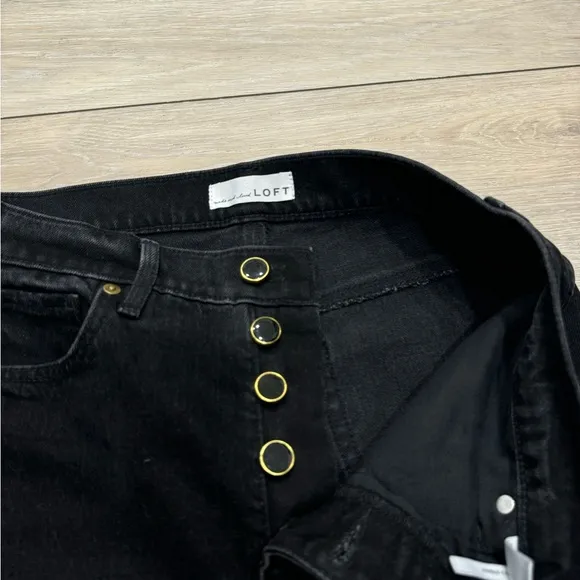 Loft Button Front 90s Straight Jeans in Black size 27 like new