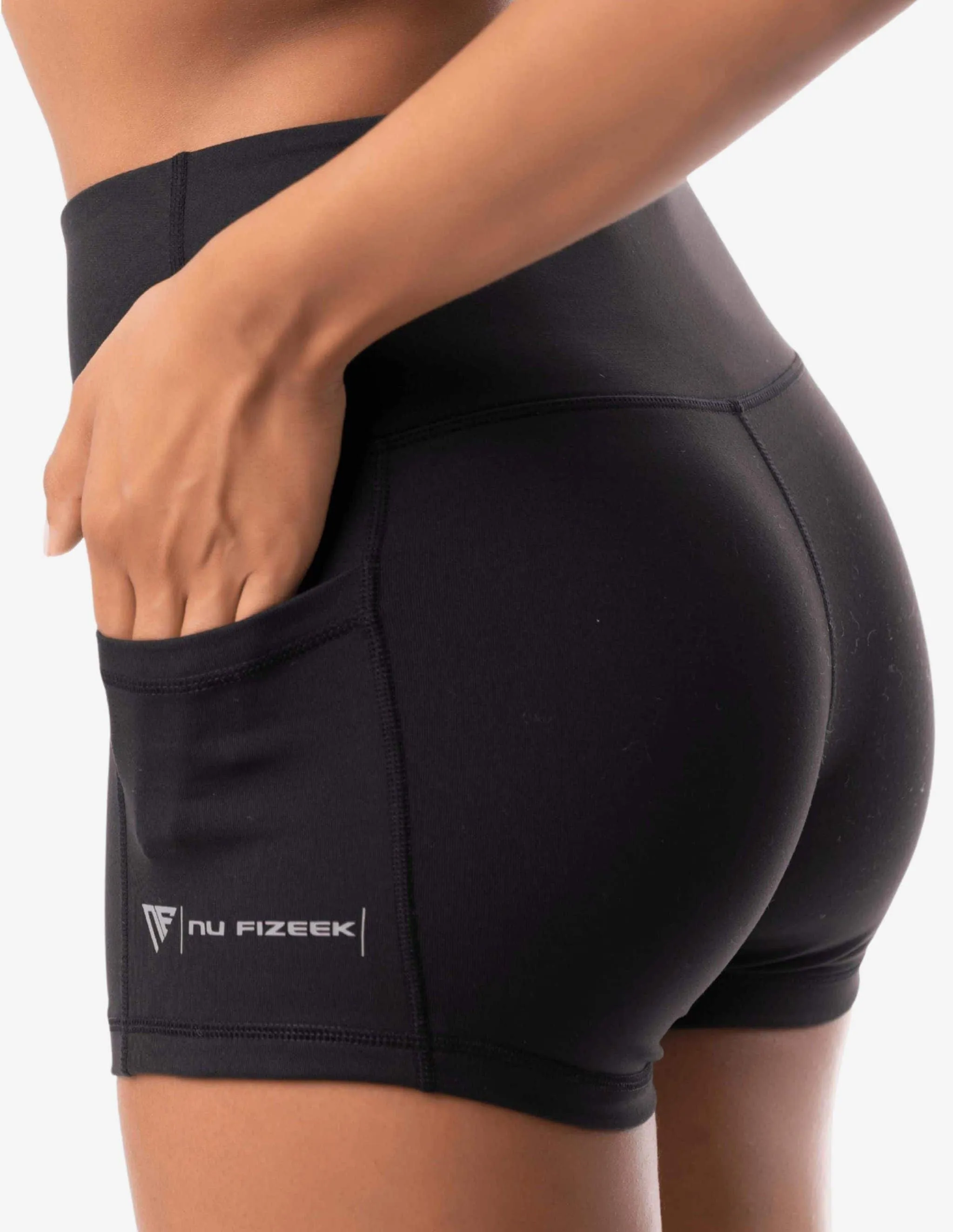 NU ESSENTIAL SHORTS