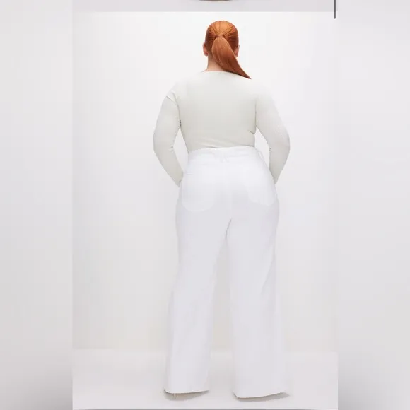 NWT- GOOD WAIST PALAZZO JEANS- White- Size 14/32