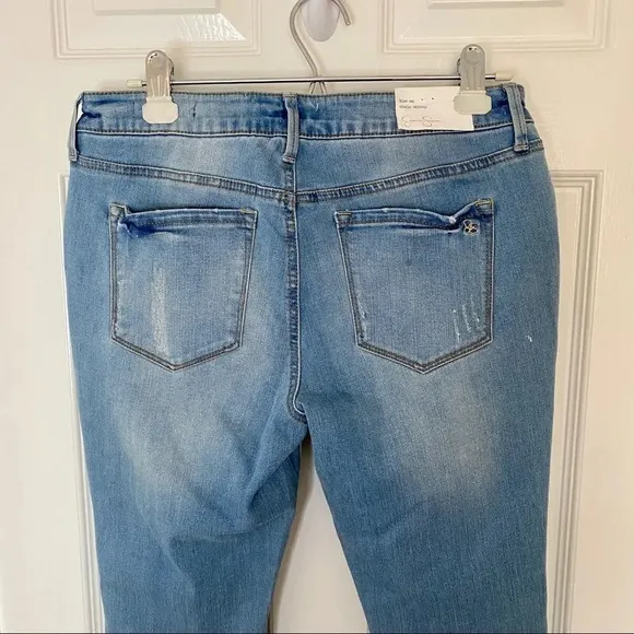 NWT Jessica Simpson Kiss Me Ankle Skinny Distressed Embellished Jean