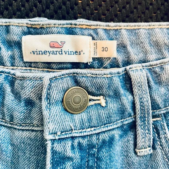 NWT🐳Vineyard Vines 🐳Women’s Light Blue Jeans Cut at Ankle🐳