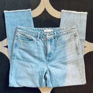 NWT🐳Vineyard Vines 🐳Women’s Light Blue Jeans Cut at Ankle🐳