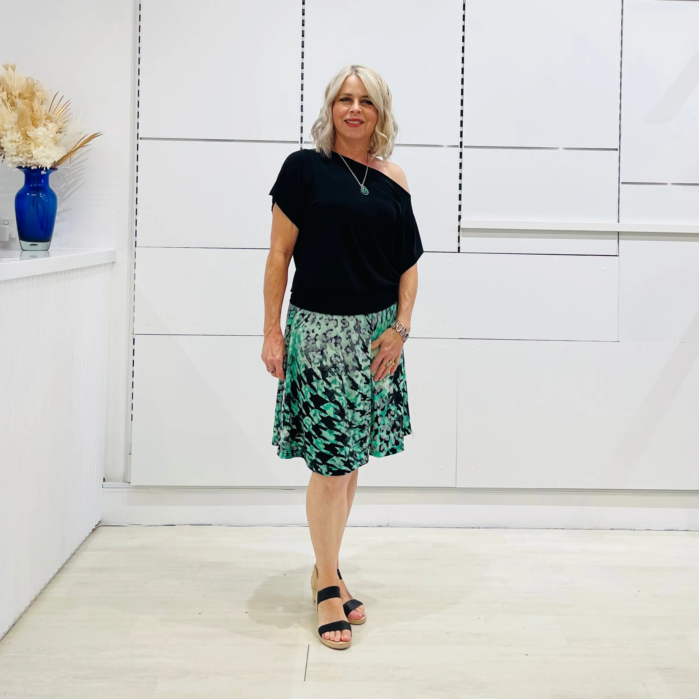 Off the shoulder Gracie top