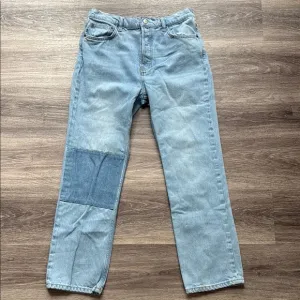 Reformation Jeans Blue Ankle Cropped Jeans 30 with Patchwork Design