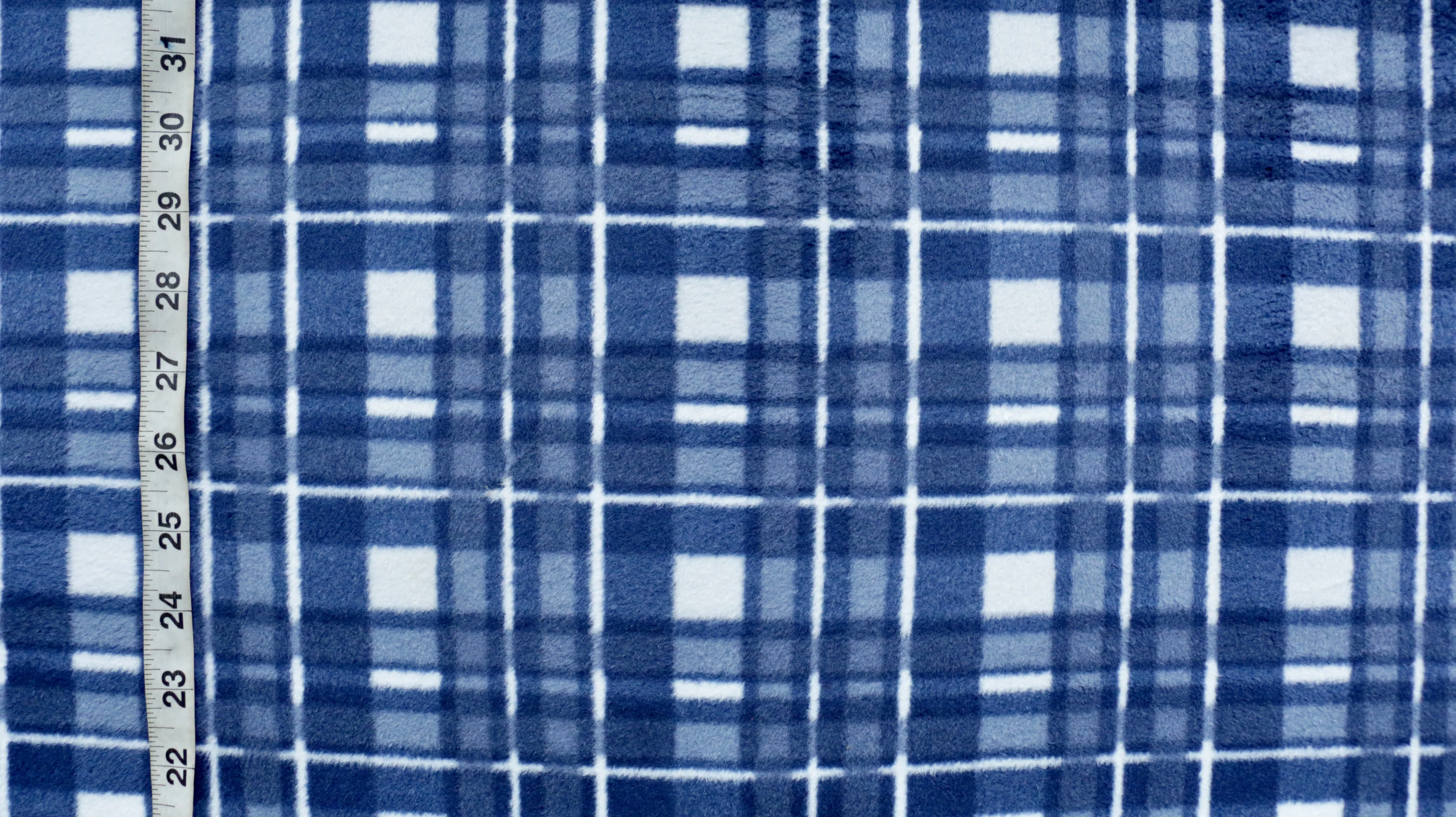 REMNANT 0.35m x 1.50m - FLEECE FABRIC - Blue & White Check Design - Medium Weight