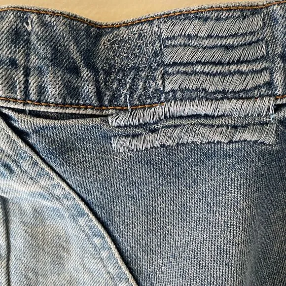 Revice Venus Stargazer Jeans size 27 with Star Embroidery Design Cropped Denim