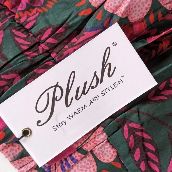 REVOLVE x Plush Faux Dark Green Floral Pj Set   EYE Mask sz S