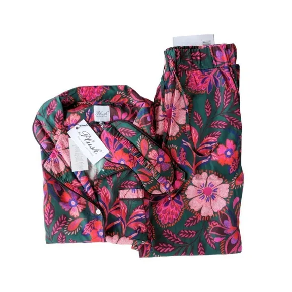 REVOLVE x Plush Faux Dark Green Floral Pj Set   EYE Mask sz S