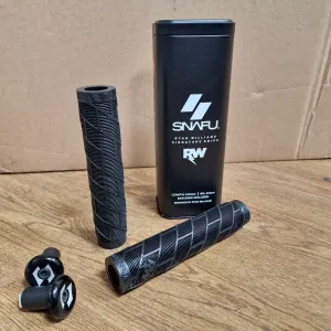 Snafu RWilly Grips