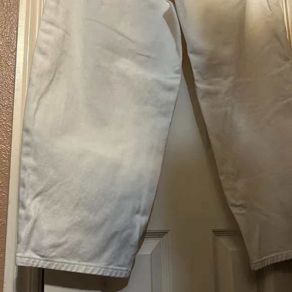 Ética White High Waist Relaxed Barrel Jeans size 31 never worn