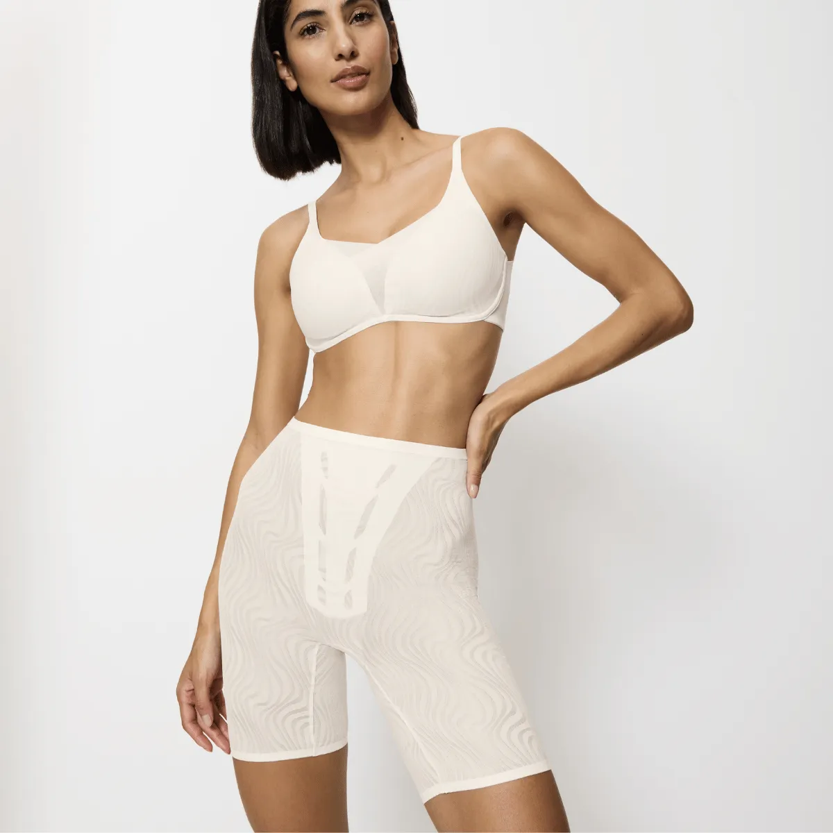 Triumph Shape Smart Ellipse Shorts, Beige
