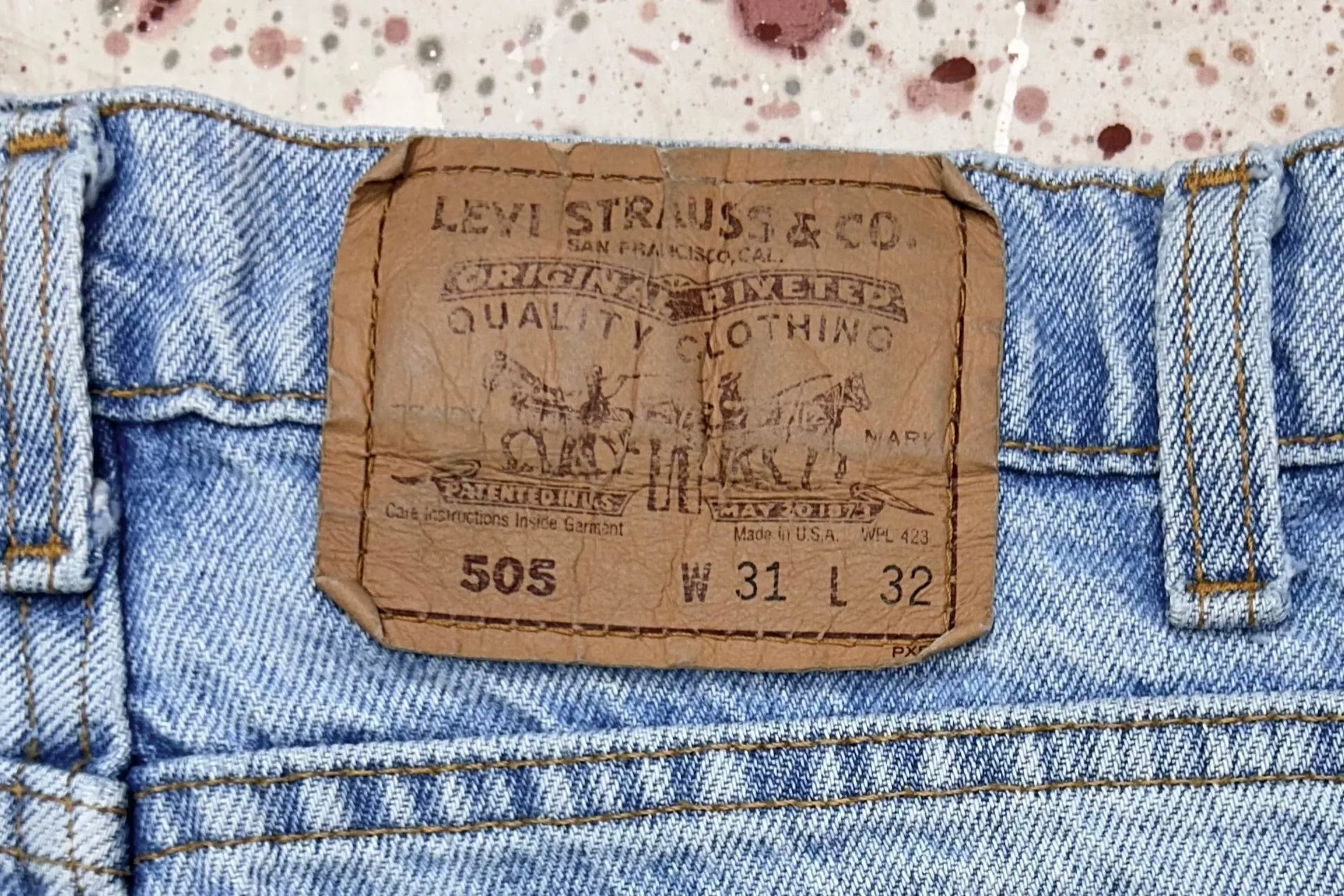 Vintage USA Made Levi 505 Orange Tab Light Wash Denim Jeans (JYJ0424-183)