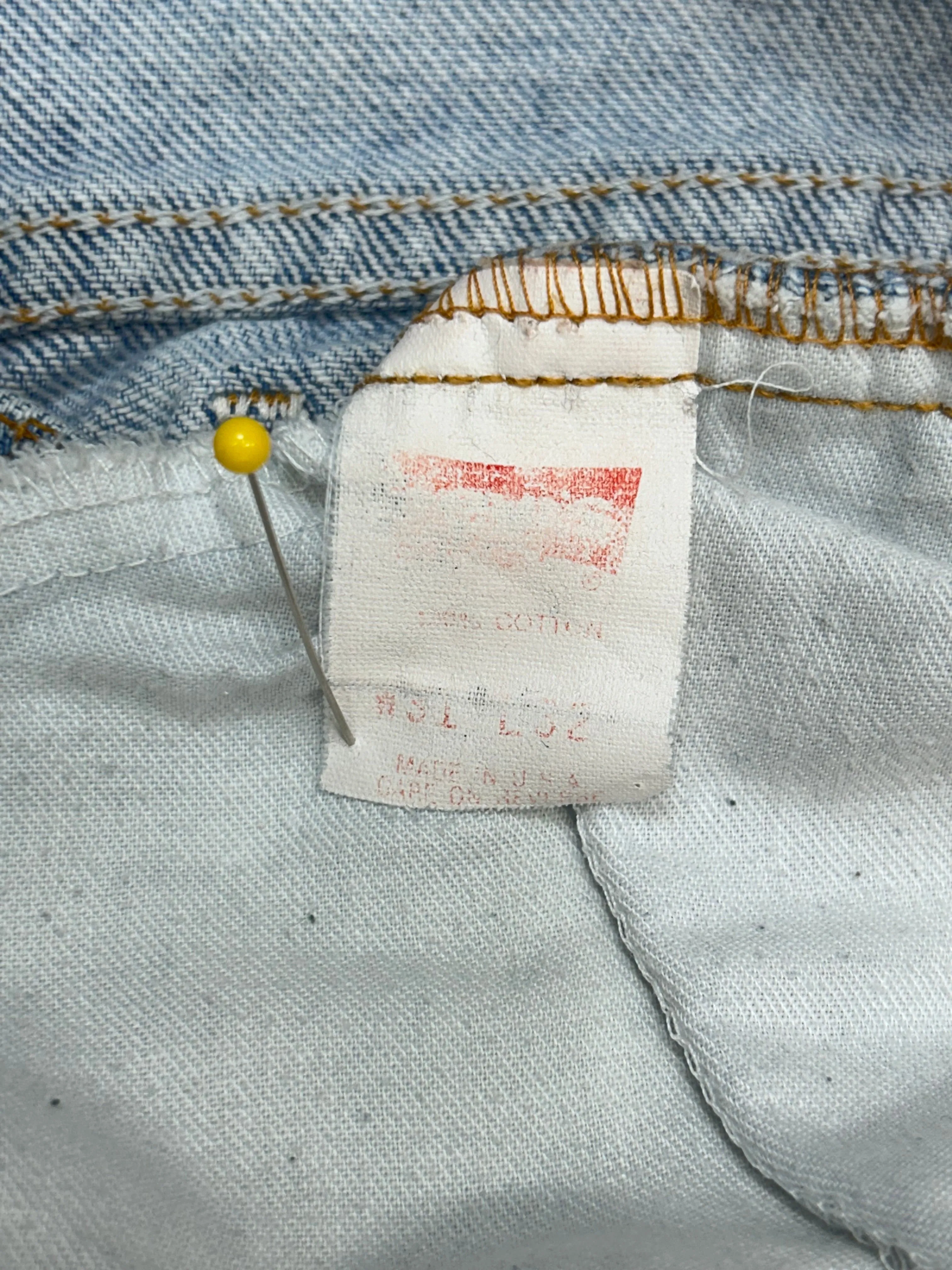 Vintage USA Made Levi 505 Orange Tab Light Wash Denim Jeans (JYJ0424-183)
