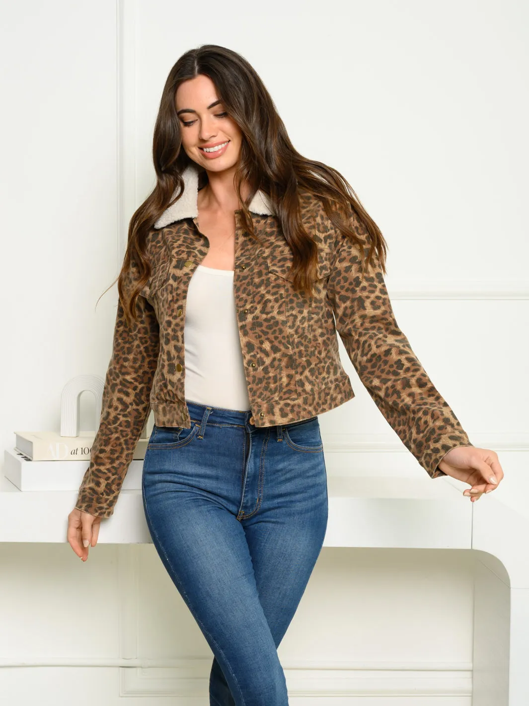 WOMEN'S LONG SLEEVE ANIMAL PRINT BUTTON UP JACKET